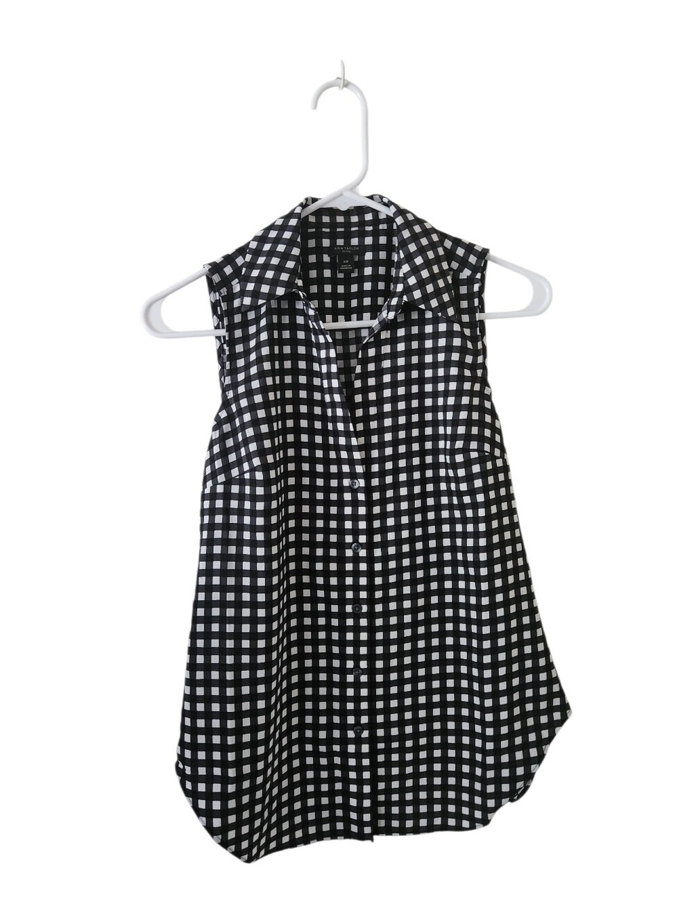 Ann Taylor Black & White Sleeveless Top